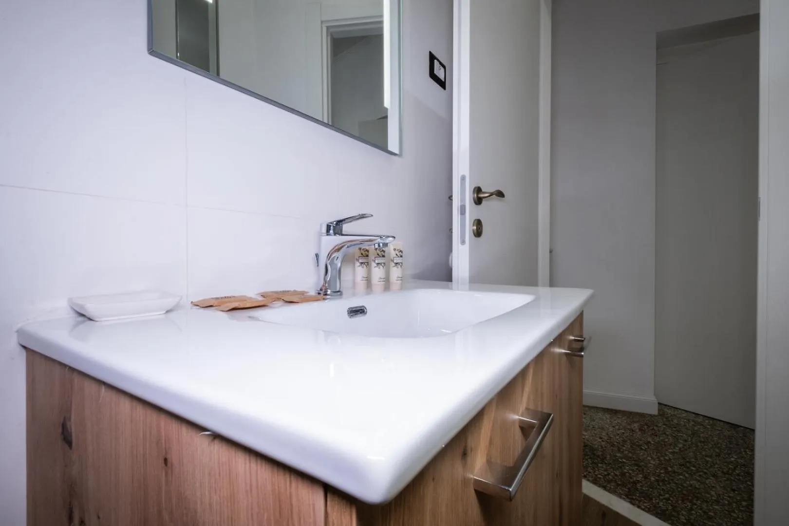 Pantheon Charming By Varental Rome Apartment